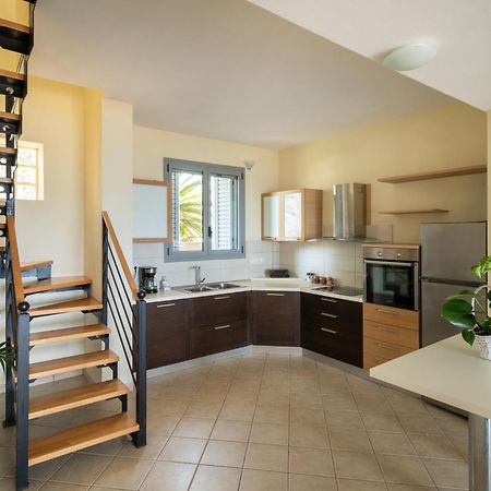 מונמבאסיה Spacious Beachfront Maisonettes With Stunning Views & A Private Beach מראה חיצוני תמונה